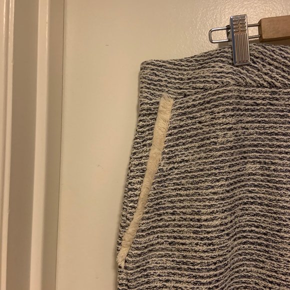 Joe Fresh Shorts - Picture 2 of 2